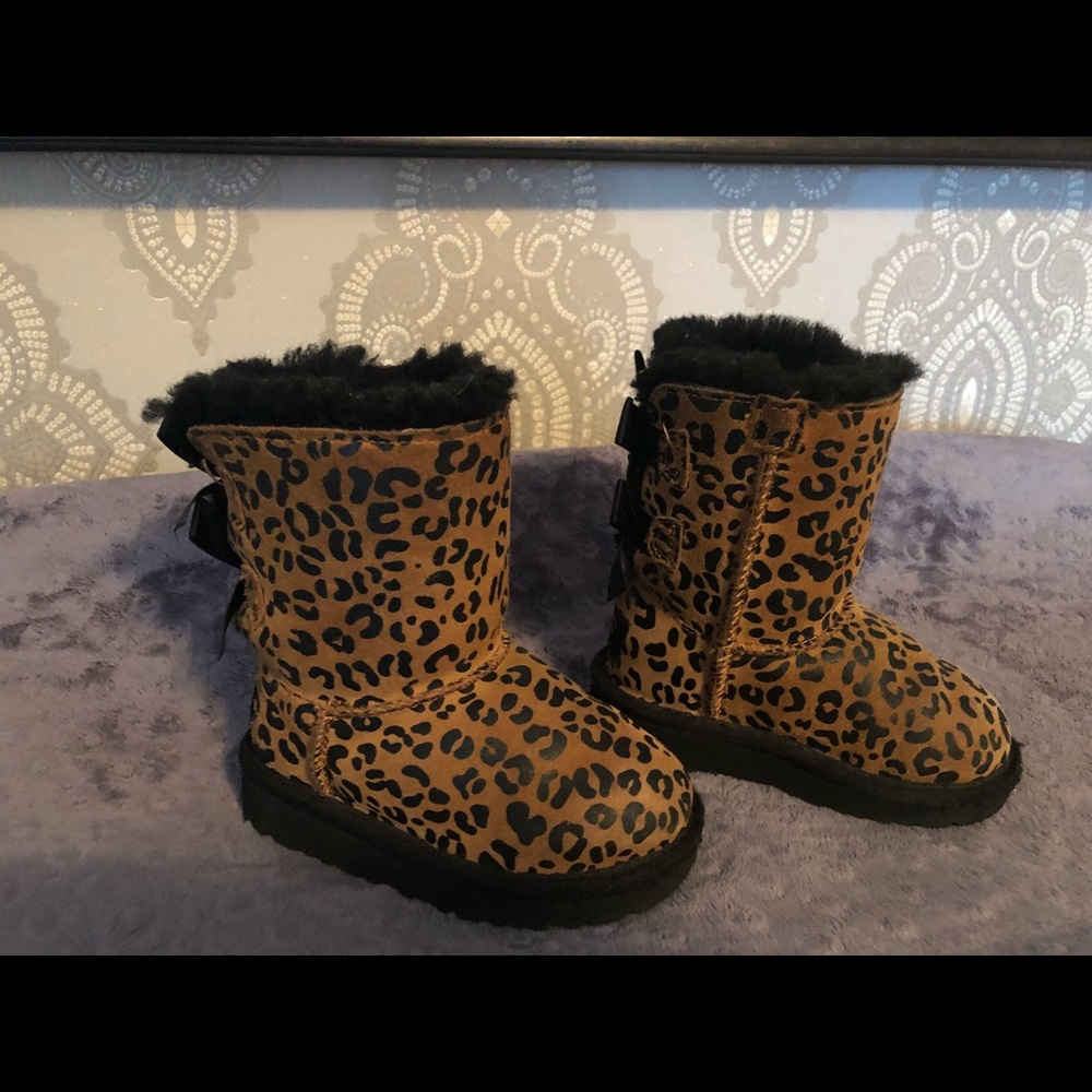 Ugg Animal Print size 6 toddler